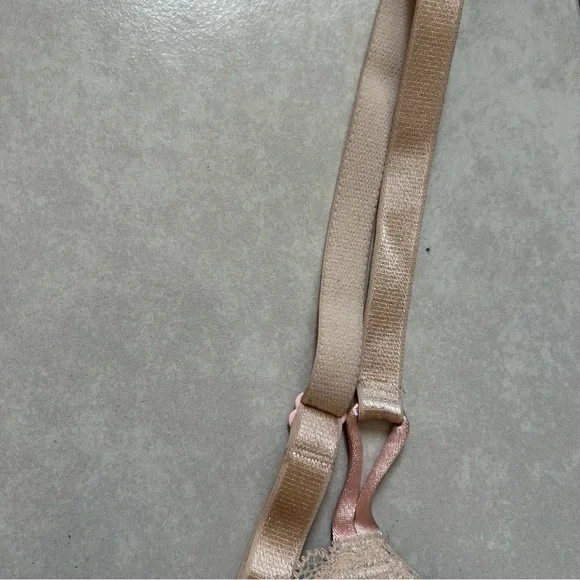 Elegant Lace Underwire Bra - Tan - Picture 5 of 10